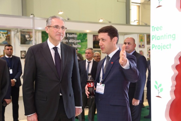5bf30bf88bab0_caspian_ecology_expo_161118__(3).jpg
