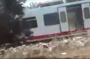 İki qatar toqquşdu: 10 nəfər öldü -  VİDEO