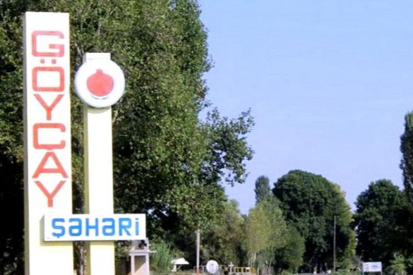 Məktəb direktoru damarlarını doğradı -  Şok səbəb