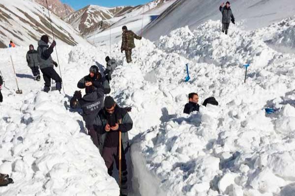 İtkin düşən alpinistlərin axtarışı əməliyyatından  GÖRÜNTÜLƏR