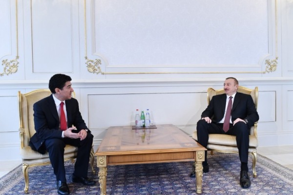 Prezident İlham Əliyev Ekvadorun Azərbaycanda yeni təyin olunmuş səfirinin etimadnaməsini qəbul edib YENİLƏNİB VİDEO