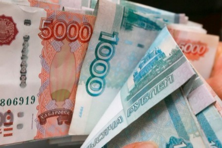 Dollar Rusiya birjalarında 30 günün maksimumuna yüksəldi