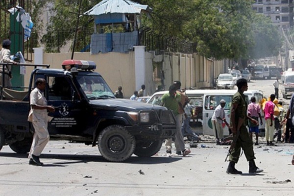 Somalidə törədilən iki partlayış nəticəsində 38 nəfər ölüb