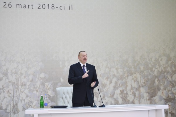 Prezident İlham Əliyev : "Biz pambıqçılığı Azərbaycanda bərpa edirik"
