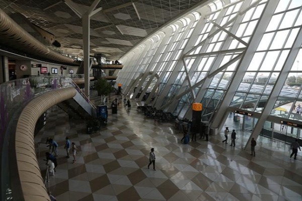 Ankara-Bakı aviareysilə gələn sərnişin... - HAVA LİMANINDA OLAY