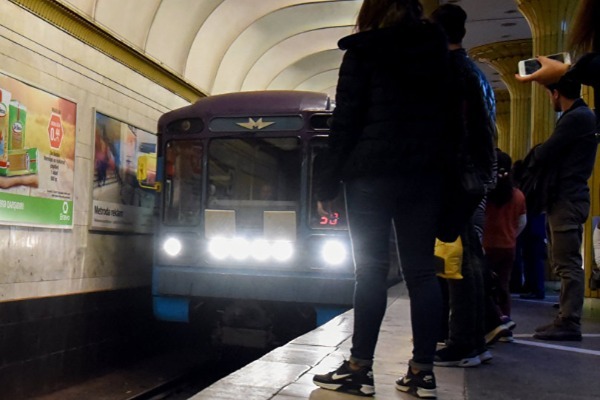 Bakı Metropoliteni 17 yeni maşinist götürdü - 1-i QADINDIR