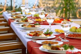 Ramazan ayı başlayır: restoranlar iftar menyuları hazırlayır - QİYMƏTLƏR - VİDEO