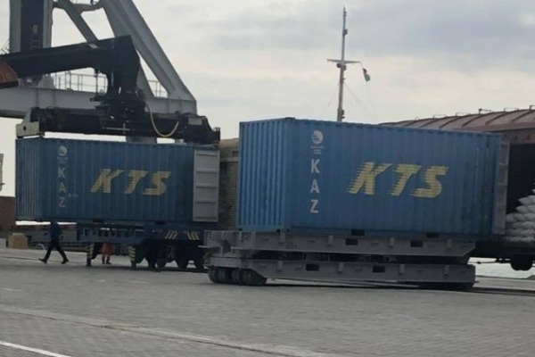 SOCAR Bakı-Tbilisi-Qars dəmir yolu ilə ilk konteyner nəqlini həyata keçirib