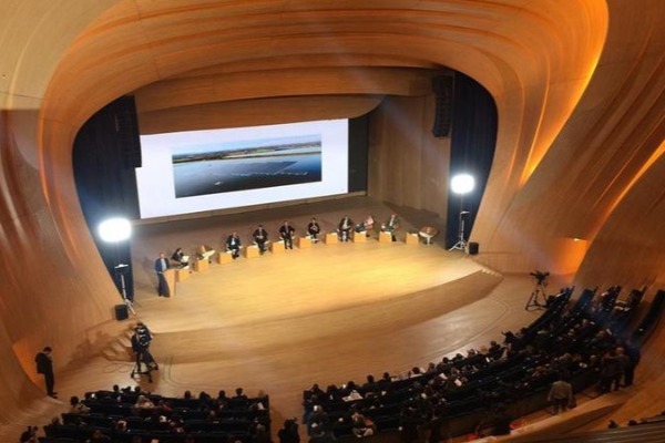 Bakı forumunun bəyannaməsi qəbul edilib