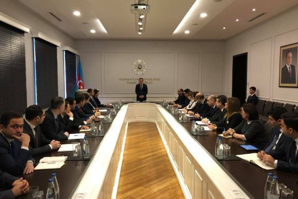 İdris İsayev kollektivə təqdim olundu - FOTO