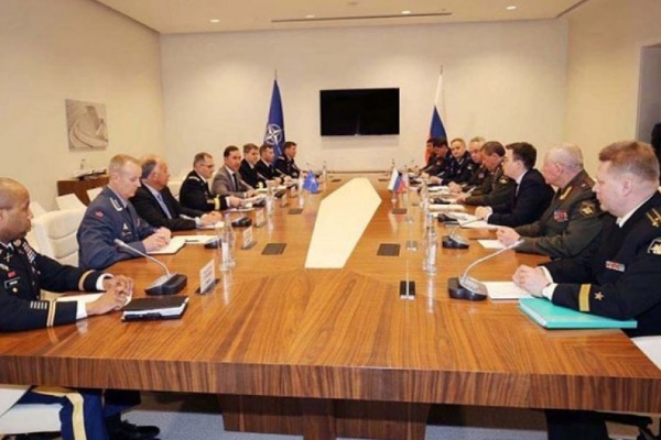 "EurActiv" xəbər portalı: “NATO və Rusiya arasında danışıqlar üçün Bakı ən ideal yerdir”