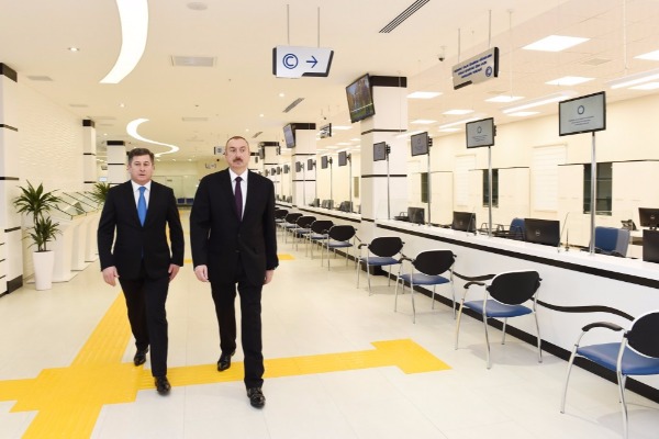 Prezident İlham Əliyev Əmlak Məsələləri Dövlət Komitəsinin yeni Əmlak Xidmətləri Məkanının açılışında iştirak edib