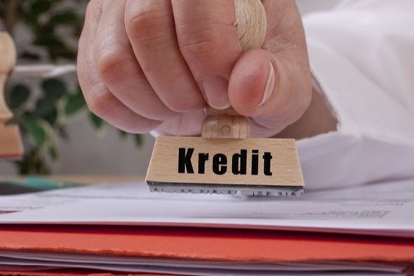 Bağlanan banklarda krediti olanların nəzərinə – Pulunuzu belə alın