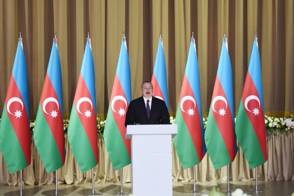Prezident İlham Əliyev 28 May – Respublika Günü münasibətilə keçirilən rəsmi qəbulda iştirak edib