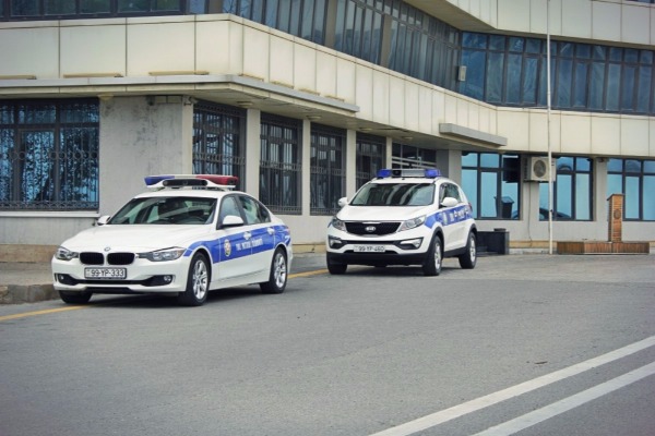 Sürücünün yol polisi inspektorunu təhqir etməsi ilə bağlı hərəkətlərinə hüquqi qiymət verilib  carciTV xəbər verir ki, sosial şəbəkələrdə sürücünün yol polisi inspektorunu təhqir etməsi ilə bağlı videogörüntü yayılıb.