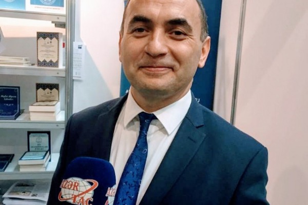İlahiyyat İnstitutunun rektoru: Sərgiyə qatılmağımız yeni əməkdaşlıq əlaqələri qurmağımıza töhfə verəcək