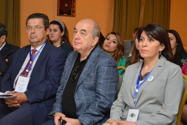 Gənc oftalmoloqlar Şəkidə müasir oftalmologiyanın son nailiyyətlərini müzakirə ediblər