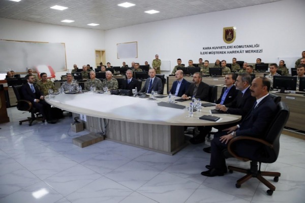 Türkiyə Prezidenti Suriya ilə dövlət sərhədindəki gərginlik bölgəsinə səfər edib