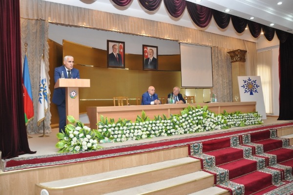 YAP Xətai rayon təşkilatında sosial şəbəkələrdə fəallığın artırılmasına dair müzakirələr aparılıb