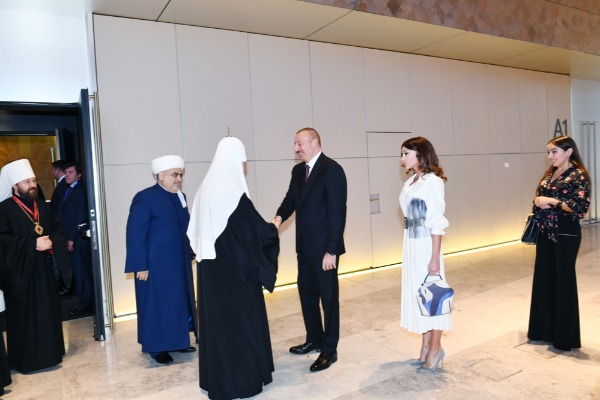 Bakıda Dünya dini liderlərinin II Sammiti keçirilir Azərbaycan Prezidenti İlham Əliyev Sammitin açılış mərasimində iştirak edib