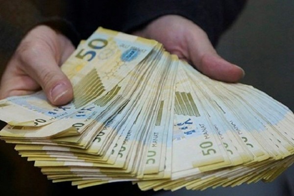 Bu şəxslər maaşdan əlavə 6000 manat alacaq