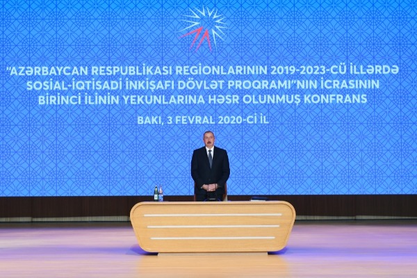 Regionların 2019-2023-cü illərdə sosial-iqtisadi inkişafı Dövlət Proqramının icrasının birinci ilinin yekunlarına həsr olunan konfrans keçirilib  Prezident İlham Əliyev konfransda iştirak edib