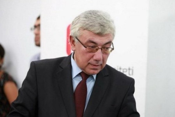 Eldar Namazov: “Bu parlamentin ömrü qısa olacaq, çünki islahatlar referendumuna qərar vermək üçün "seçilib"