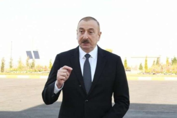 İlham Əliyev:   “Kimsə qeyri-rəsmi işləyirsə, pensiyadan da məhrum olacaq”