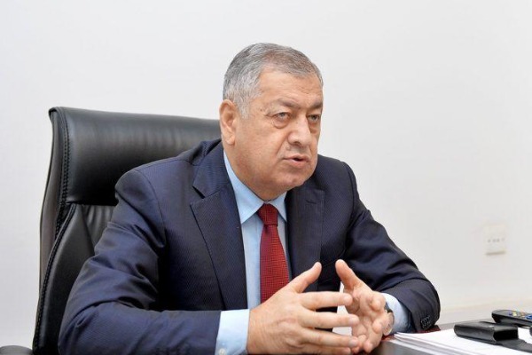 Vahid Əhmədov: -       “Ola bilməz ki, işləyənlərə nəsə verək, rəsmi işləməyənlərə yox”