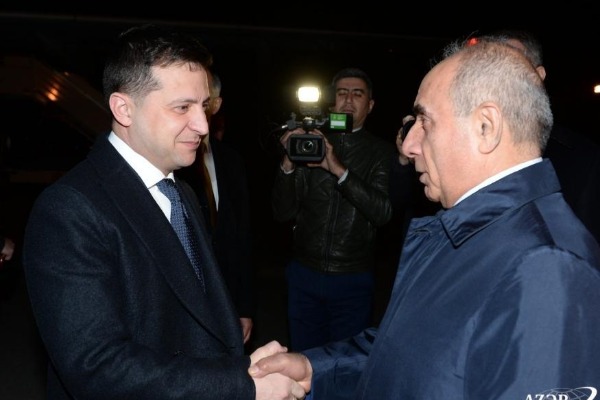 ZELENSKİ AZƏRBAYCANDAN DA PUL İSTƏYİR -     “Ən azı 8 milyard nəzərdə tuturuq..."