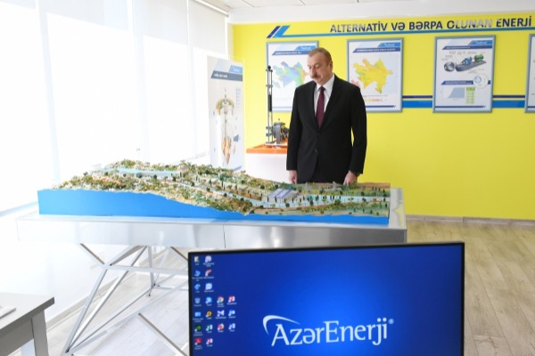 Prezident İlham Əliyev “Azərenerji” ASC-nin yenidən qurulan Baş idarəetmə, elm, tədris və laboratoriya kompleksinin açılışında iştirak edib      VİDEO