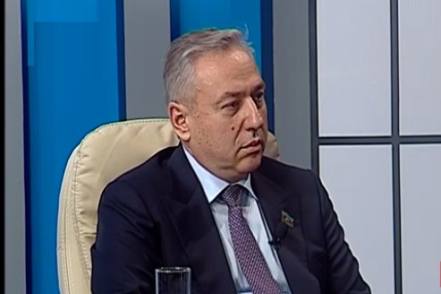 Deputat: "Karantin dövründə ictimai nəqliyyatın işi uğurlu təşkil olunur"
