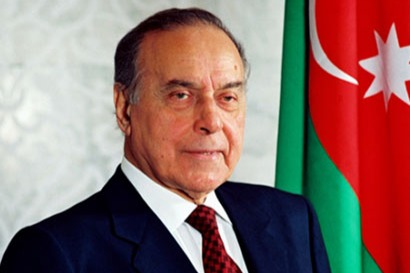 Ümummilli lideri Heydər Əliyevin anadan olmasının        97-ci ildönümüdür