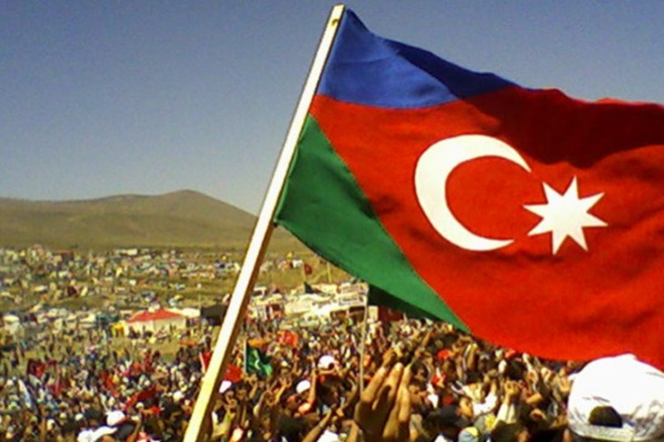 İranda nə qədər azərbaycanlı yaşayır:        35, yoxsa 50 milyon...