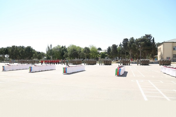 Azərbaycan Ordusunda andiçmə mərasimi keçirilib