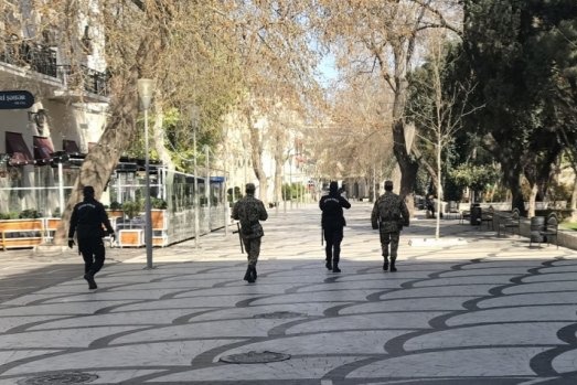 В Баку снова вводят комендантский час        ОБНОВЛЯЕТСЯ