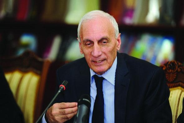İllərin sınağından keçən mətbuat