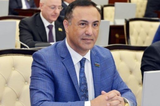 Elman Nəsirov:          "Təcili sosial şəbəkələrlə bağlı qanun qəbul olunmalıdır"