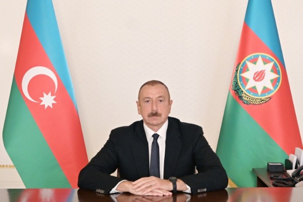 Rusiyanın Rostov vilayətində “Sambek yüksəklikləri” - Böyük Vətən müharibəsinin yeni hərbi-tarixi muzey kompleksinin açılışı olub Bununla bağlı “Rossiya-24” və “Rossiya-1” televiziya kanallarının reportajlarında Prezide