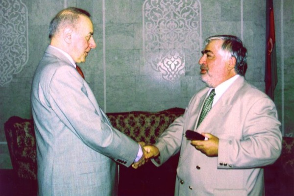 Arvadı ruhi xəstə, oğlu qumarbaz, dostu xəyanətkar... -       Səyavuş Aslanın faciəvi sonu