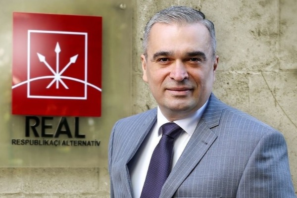 Dövlət başçısı İlqar Məmmədovu təbrik etdi