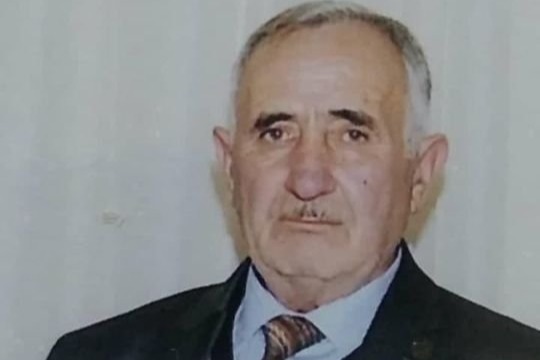 GÖY ÜZÜNƏ YAXIN ADAM
