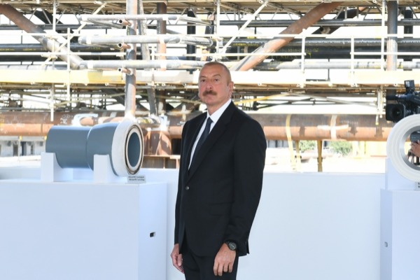 Prezident İlham Əliyev “Abşeron” yatağının dəniz əməliyyatlarının təməlqoyma mərasimində iştirak edib