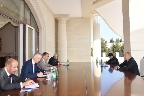 Prezident İlham Əliyev Avropa İttifaqının Cənubi Qafqaz üzrə xüsusi nümayəndəsini qəbul edib