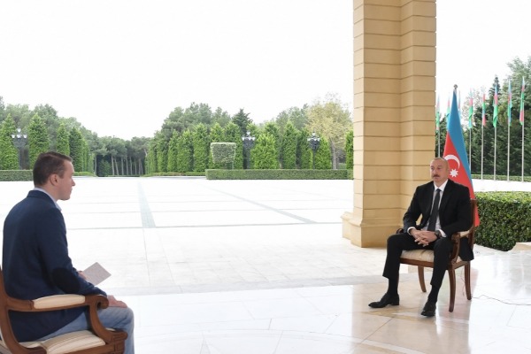 Prezident İlham Əliyev Rusiyanın “Pervıy Kanal” televiziyasına müsahibə verib