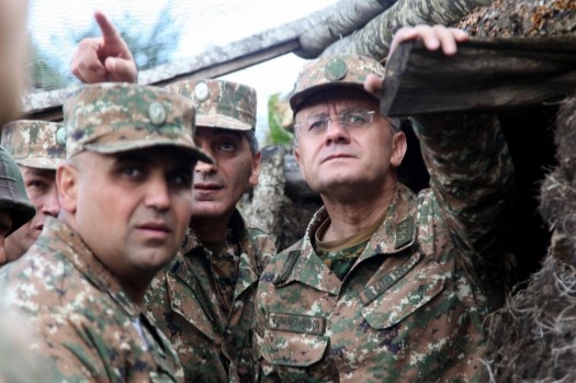 Şuşa uğrunda gedən şiddətli döyüşlər zamanı Ermənistanın keçmiş müdafiə naziri general-polkovnik Seyran Ohanyan ağır yaralanıb