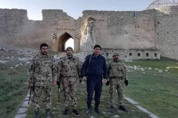 Azərbaycan polisi və Daxili Qoşunların bir qrup hərbçisi Şuşada komendant rejimində fəaliyyətini davam etdirir