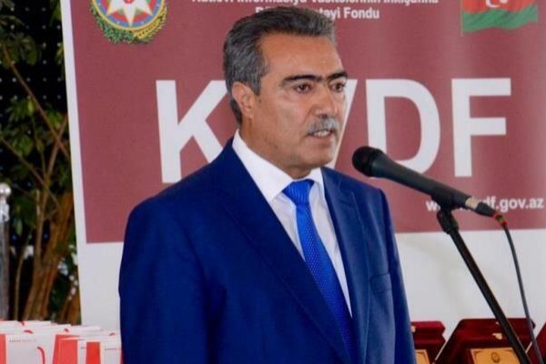 Vüqar Səfərli nə oyunlar açıb və kiminlə? –            Faktlar