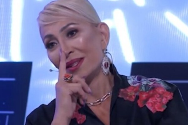"Özümdən 6 yaş kiçik cangüdənlə sevgili oldum, yoldaşım illər sonra xəbər tutdu" - Əməkdar artistdən efirdə           ŞOK ETİRAFLAR