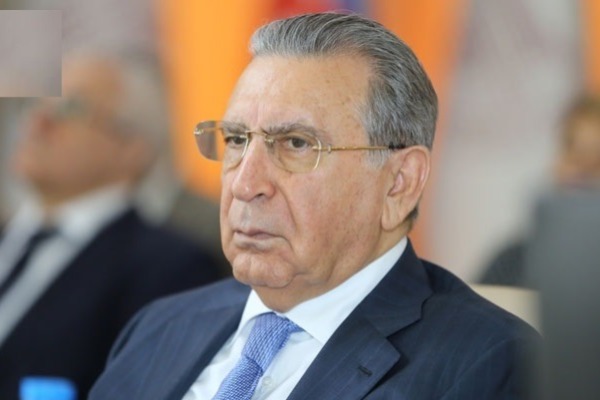 Ramiz Mehdiyev bu deputatları məhkəməyə verdi